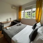 Appartement Mickitos Square