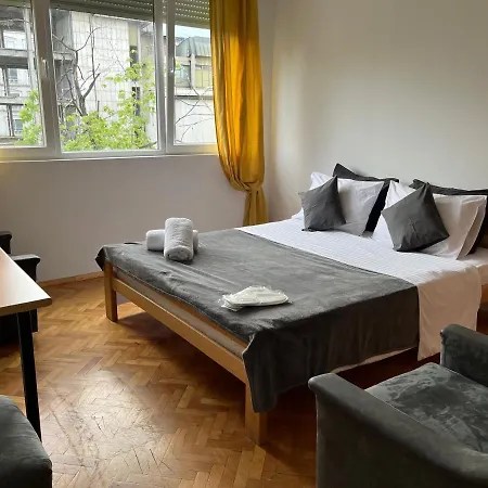 Mickitos Square Διαμέρισμα *