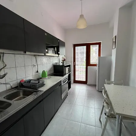 Διαμέρισμα Mickitos Square