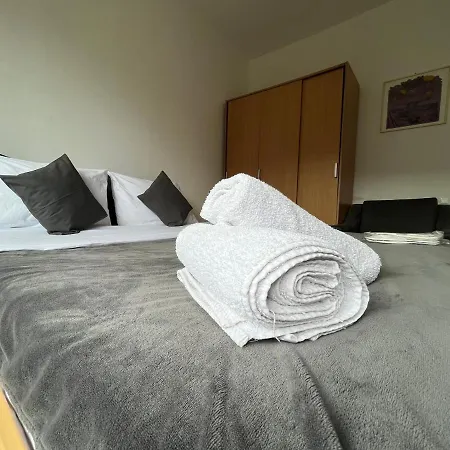 Mickitos Square Skopje