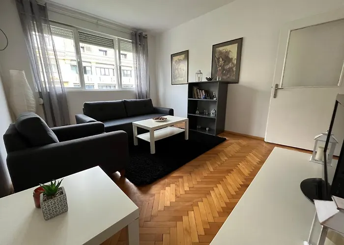 Mickitos Square Apartman