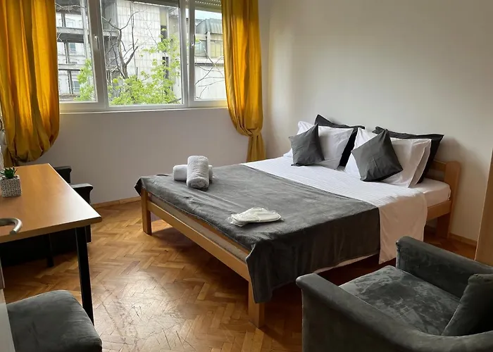 Mickitos Square Apartman *