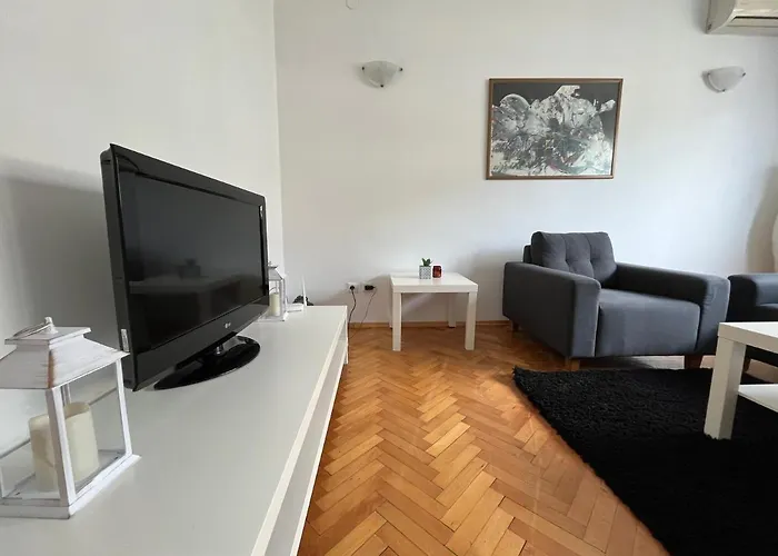 Mickitos Square Skopie